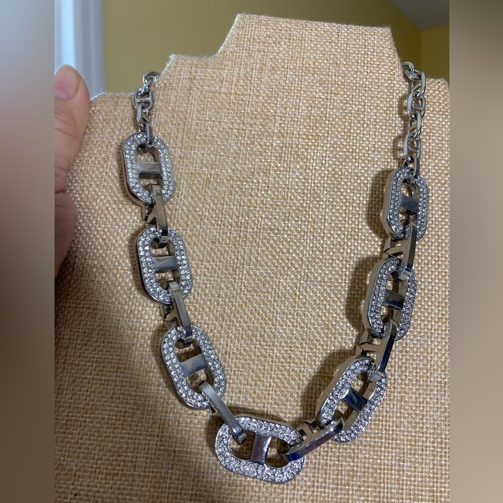 Ann Taylor Large Mariner Link w/ Crystals Necklace - Picture 6 of 6